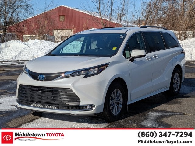 2024 Toyota Sienna XLE