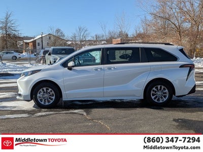 2024 Toyota Sienna XLE