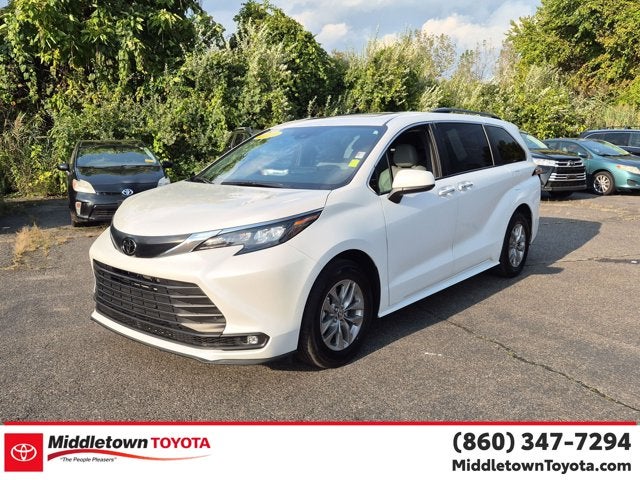 2026 Toyota Sienna XLE