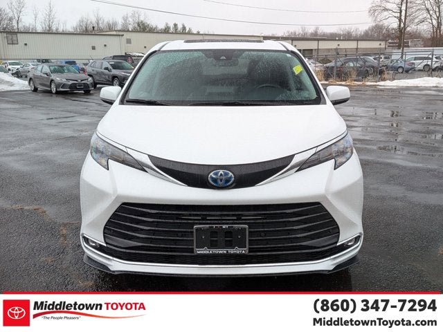 2024 Toyota Sienna XLE