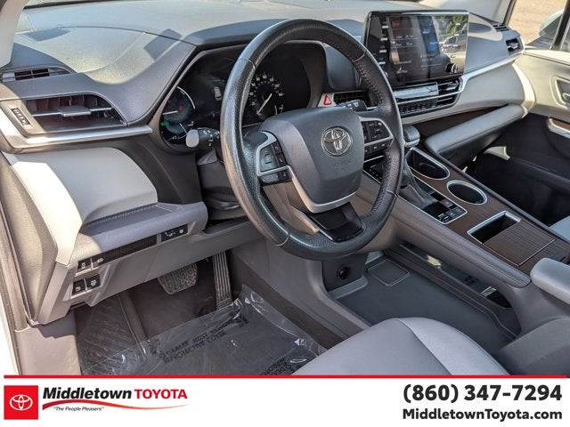 2024 Toyota Sienna XLE