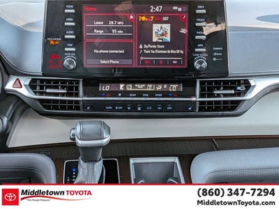 2024 Toyota Sienna XLE