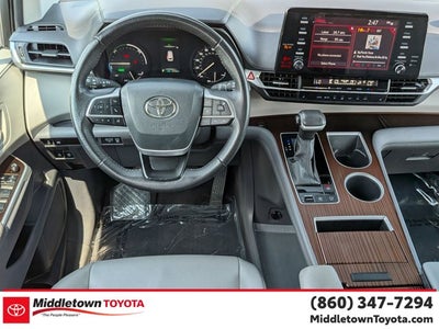 2024 Toyota Sienna XLE