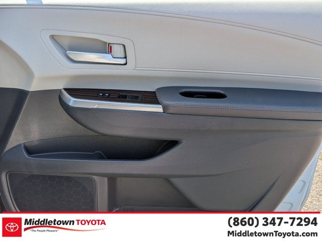 2024 Toyota Sienna XLE
