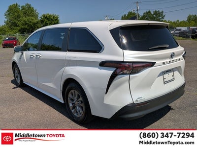 2024 Toyota Sienna XLE