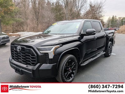 2024 Toyota Tundra 4WD SR5