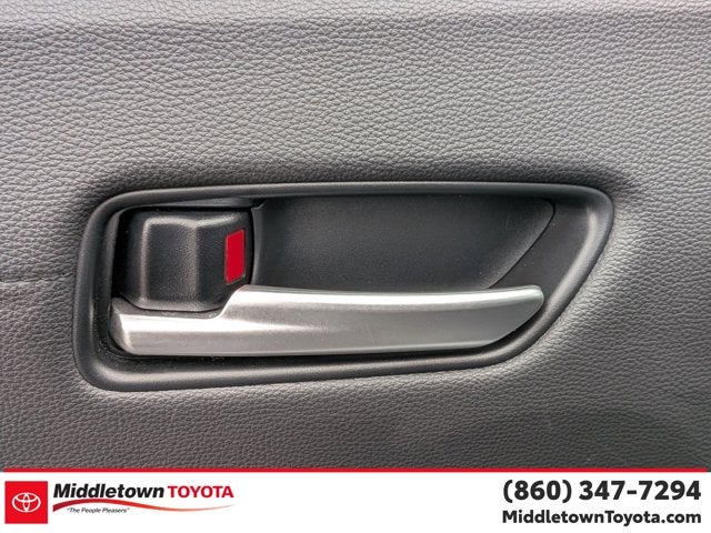 2025 Toyota Corolla Cross XLE