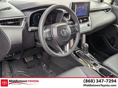 2025 Toyota Corolla Cross XLE