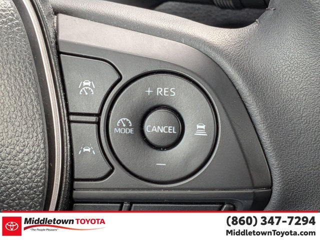 2025 Toyota Corolla Cross XLE