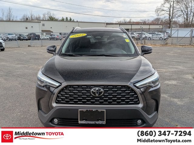 2025 Toyota Corolla Cross XLE