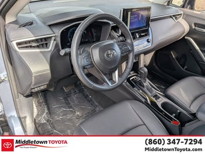 2025 Toyota Corolla Cross XLE