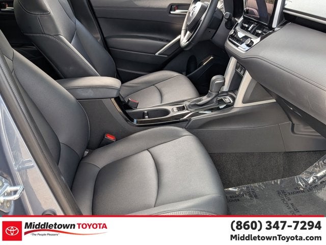 2025 Toyota Corolla Cross XLE