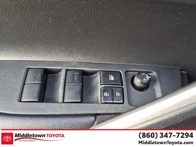 2024 Toyota Corolla Cross Hybrid SE