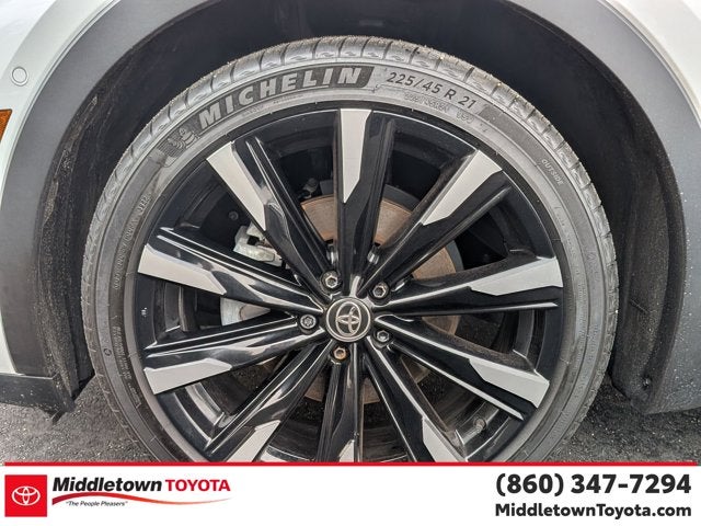 2023 Toyota Crown Platinum