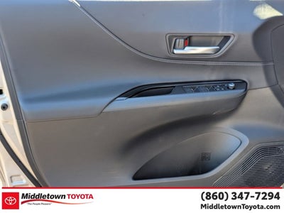 2024 Toyota Venza LE