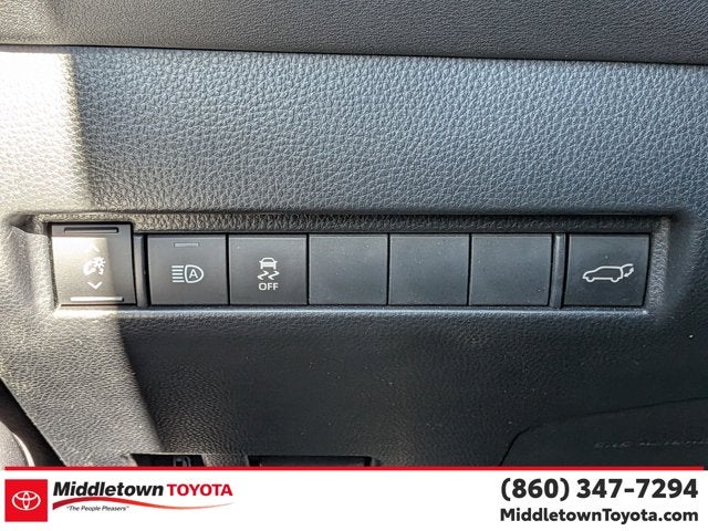 2024 Toyota Venza LE