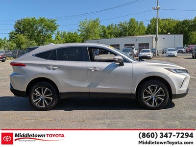 2024 Toyota Venza LE