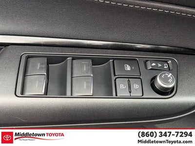 2023 Toyota Venza LE