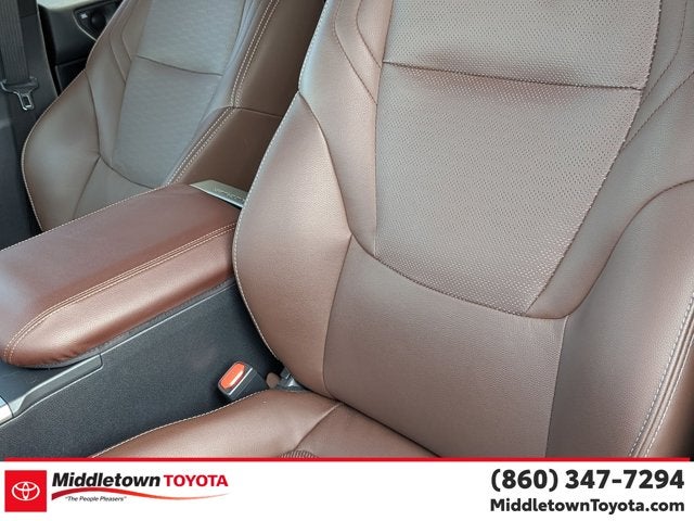 2025 Toyota Land Cruiser Premium