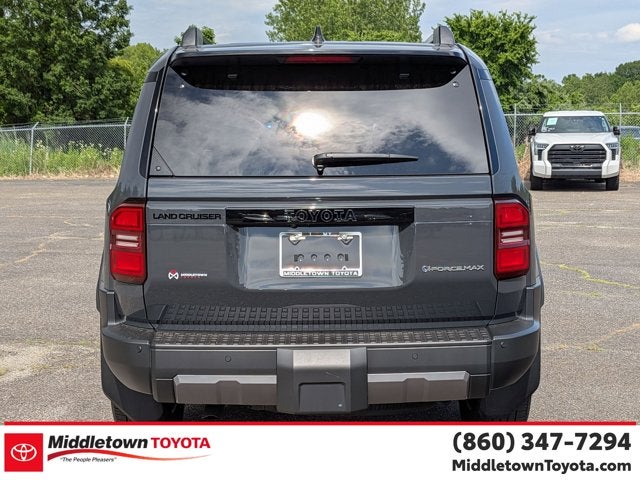 2025 Toyota Land Cruiser Premium